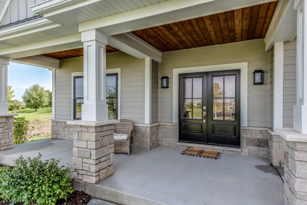Veranda Post Repair in Bloomington